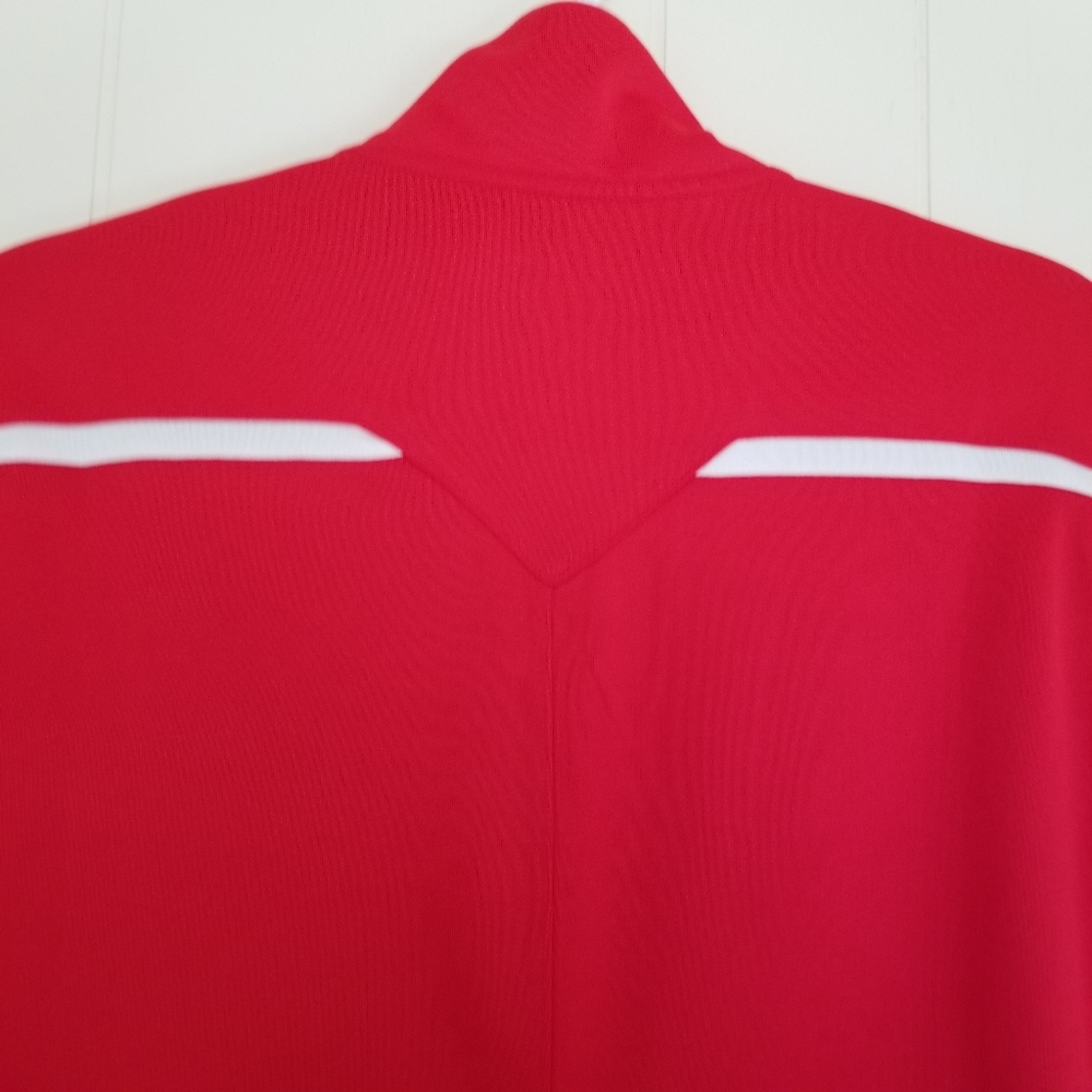 Red Nike jacket - Picture 5 of 8